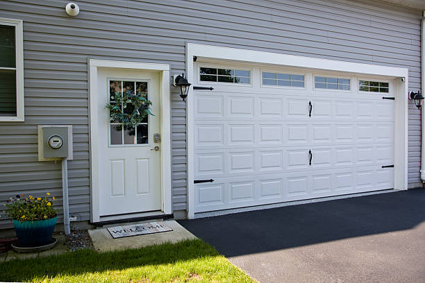 24/7 Emergency Garage Door Panel Replacement experts in Norman County County, MN